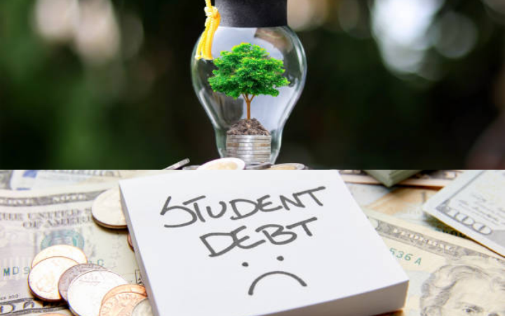 Why Scholarships are Better Than Student Loans? - Top 5 Reasons